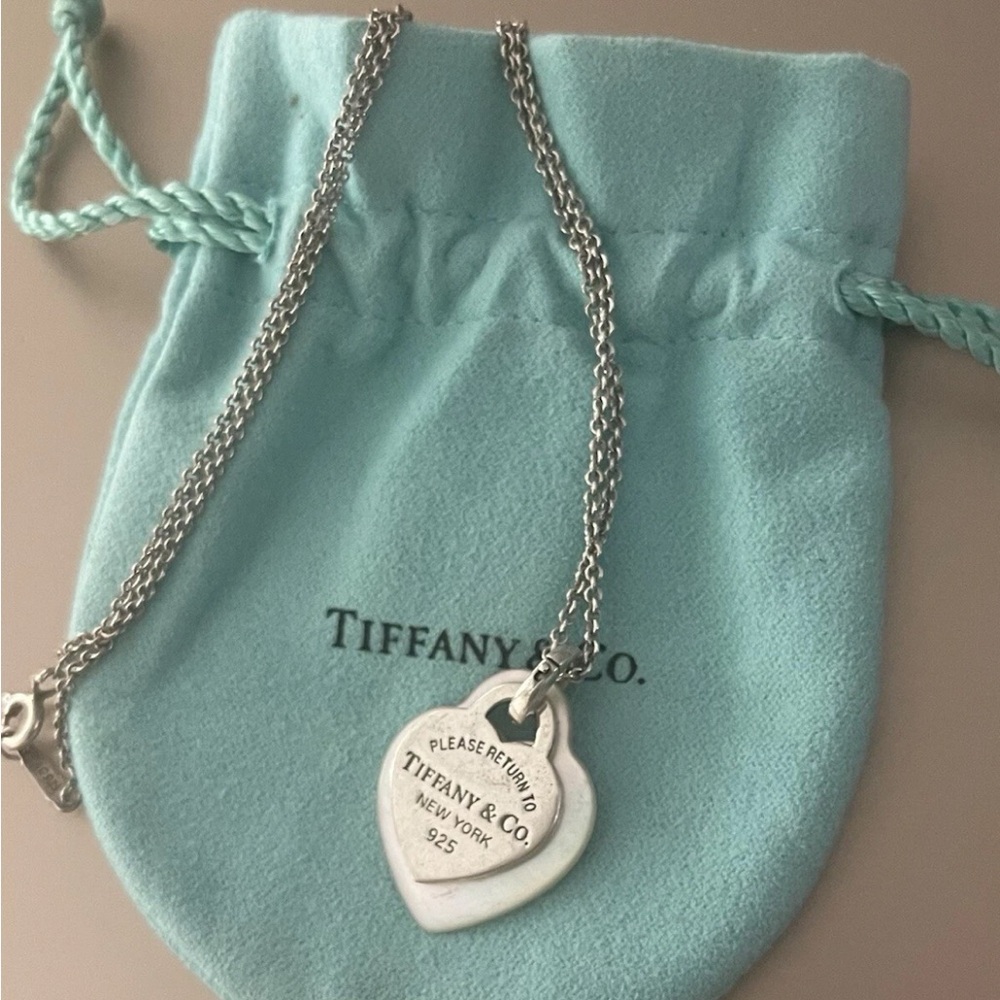 Tiffany & Co Auth Double Heart Tag 925 Sterling & Mother of Pearl Necklace